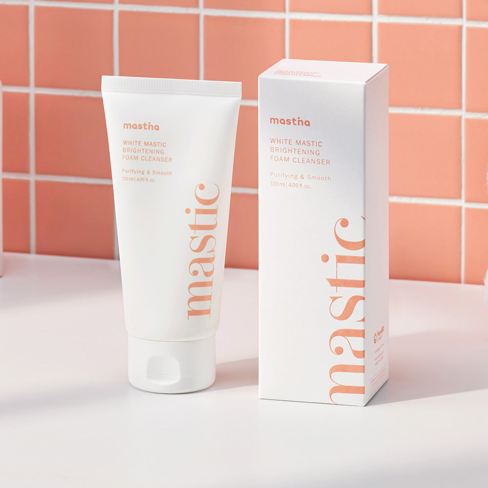 White Mastic Brightening Foam Cleanser
