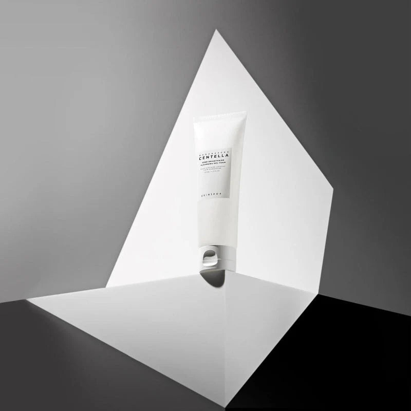Madagascar Centella Tone Brightening Cleansing Gel Foam